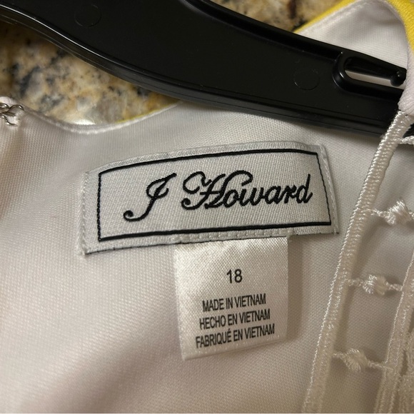 J Howard Sunny Floral Sleeveless Dress - Picture 4 of 5